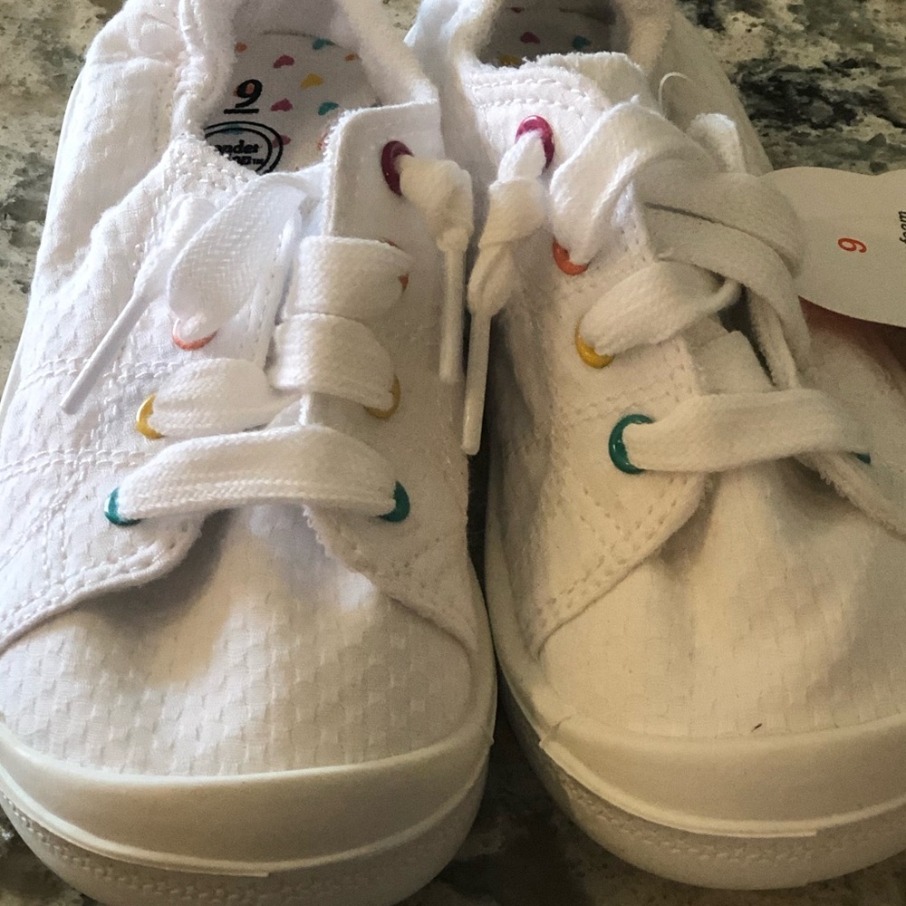 Girls shoes